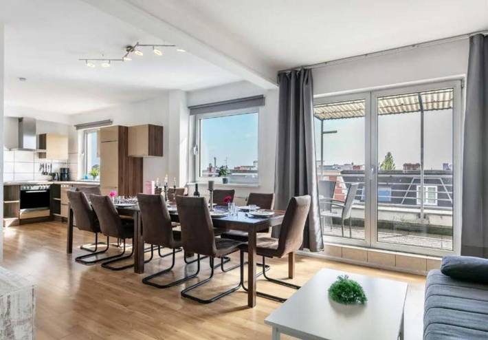 Ferienwohnung für 8 Personen, mit Ausblick und Balkon in Tempelhof Berlin