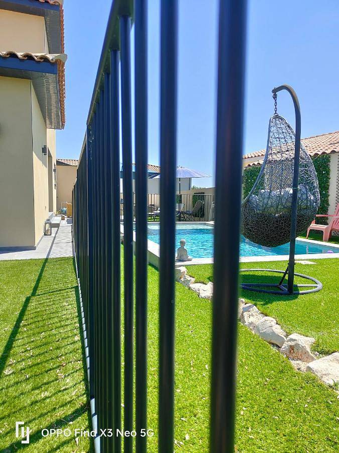 Villa with Private Pool in Poulx, Nimes und Umgebung