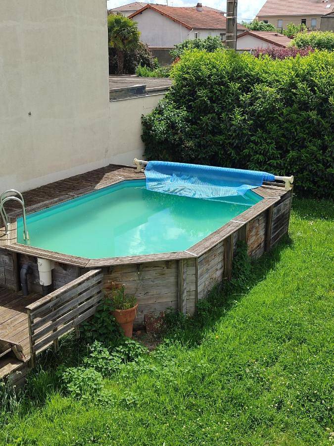 Gîte pour 4 personnes, avec piscine et terrasse à Riorges - 2