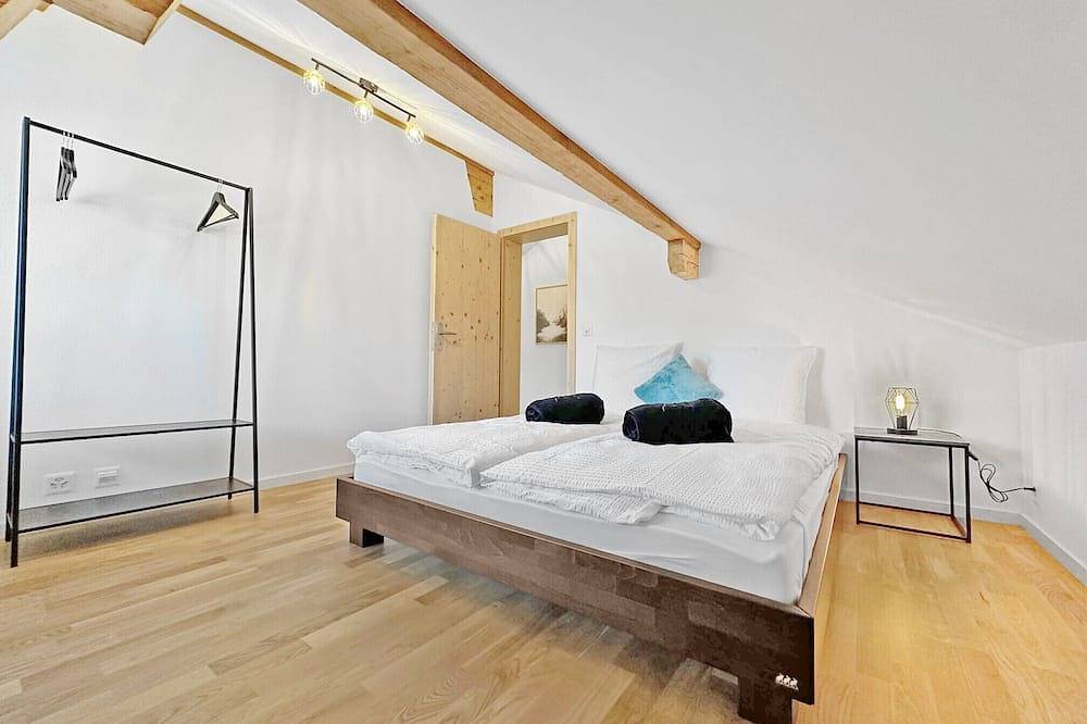 Ganze Wohnung, The Laughing Cow - 10 mns from Sion and ski in Ayent, Sion - Sierre & Umgebung