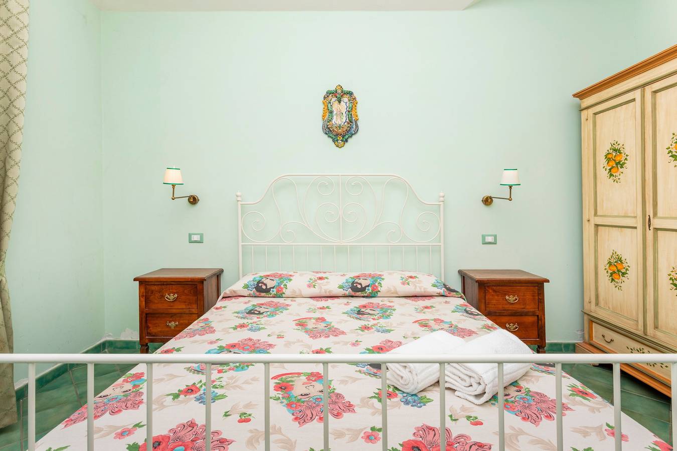 Bed and Breakfast 'Terra' con Vista Mare, Piscina in Comune e Wi-Fi in Calatabiano, Catania e dintorni