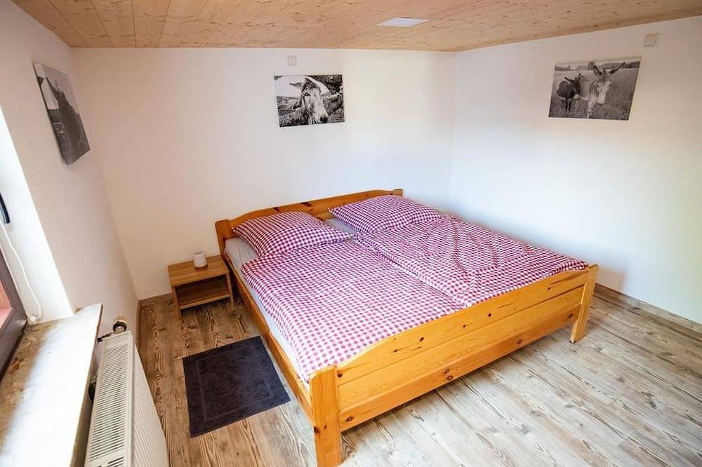 Ganze Wohnung, Ferienwohnung Lioba Eg - Ferienwohnungen Schmitt in Seiferts, Ehrenberg