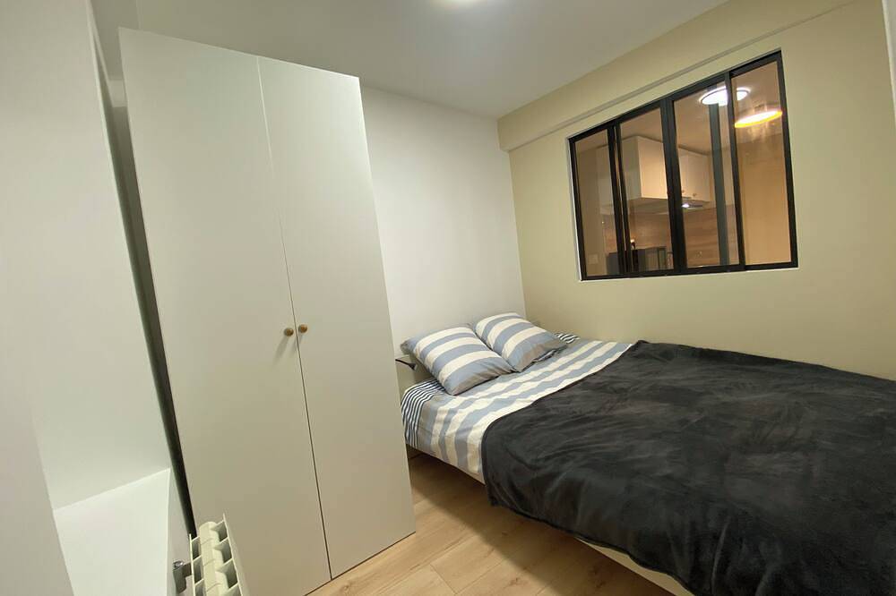 Appartement entier, Charmant studio à Herblay, proche gare, 22' de Paris St Lazare par train in Herblay-sur-Seine, Val-d'Oise