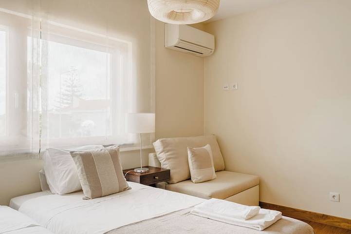 Appartement entier, Excellent Central Luxury, 2 chambres / garage 2Wc, pas besoin de voiture, 8 min à pied de la plage in Cascais e Estoril, Costa de Lisboa