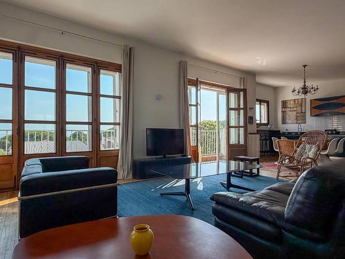 Gîte pour 6 personnes, avec Balcon ainsi que Terrasse et Vue dans Plage du Chay - 2