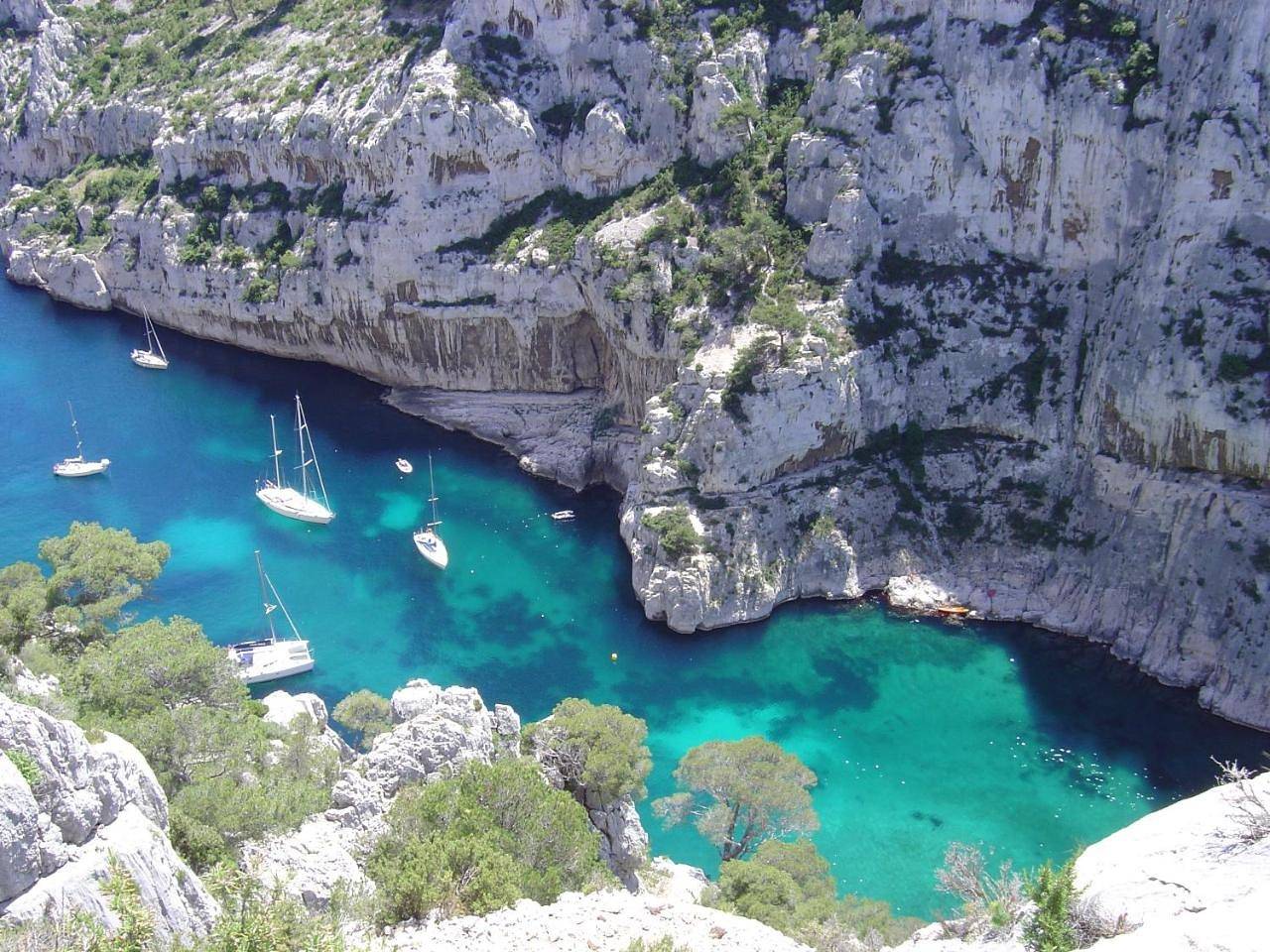 Superior Double or Twin Room in Aubagne, Côte méditerranéenne (France)