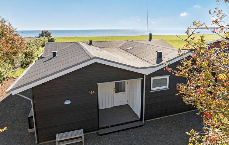 Ferienhaus für 6 Personen, mit Terrasse und Garten in Flovt Strand - 2