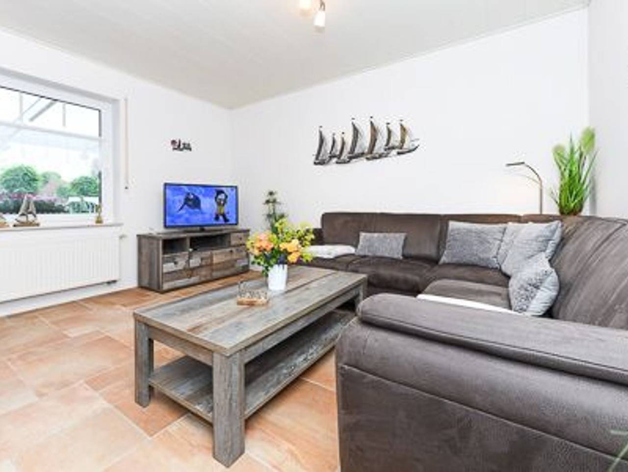 Ganze Ferienwohnung, Ferienwohnungen im Haus Akazie in Esens, Landkreis Wittmund