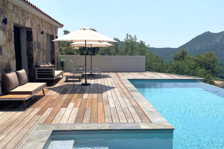 Villa pour 10 personnes, avec piscine ainsi que jardin et terrasse en Corse - 2