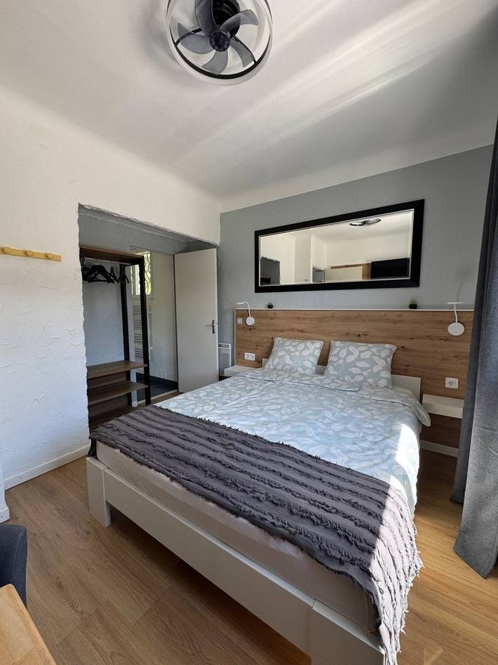 Ferienwohnung für 2 Personen, mit Ausblick und Terrasse sowie Garten in Castellane - 3