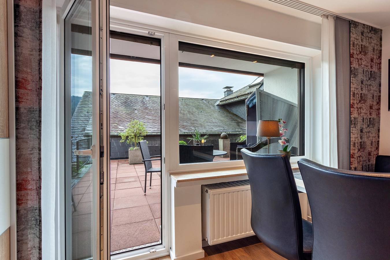 Ganze Wohnung, Haus Schönblick - "Appartment 4" mit Bergblick, Privatterrasse und Wi-Fi in Willingen, die Mittelgebirge