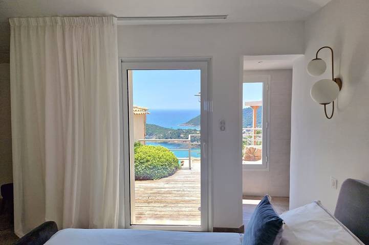 Location de vacances pour 8 personnes, avec jardin et jacuzzi, animaux acceptés dans Plage de Fautea - 3