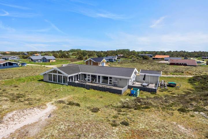 Ferienhaus für 8 Personen, mit Sauna und Pool