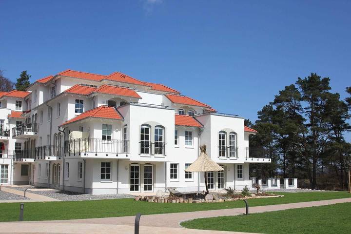 Vakantiewoning voor 3 personen, with Terras and Zwembad as well as Sauna in Baabe