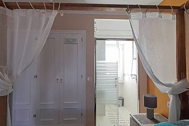 Casa con piscina privada cerca del mar. in Corralejo, La Oliva