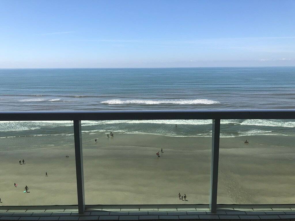 Ganze Wohnung, Fit. 3 Mongagua Dom. 1 Suite Meer mit Pool. in Mongaguá, Baixada Santista