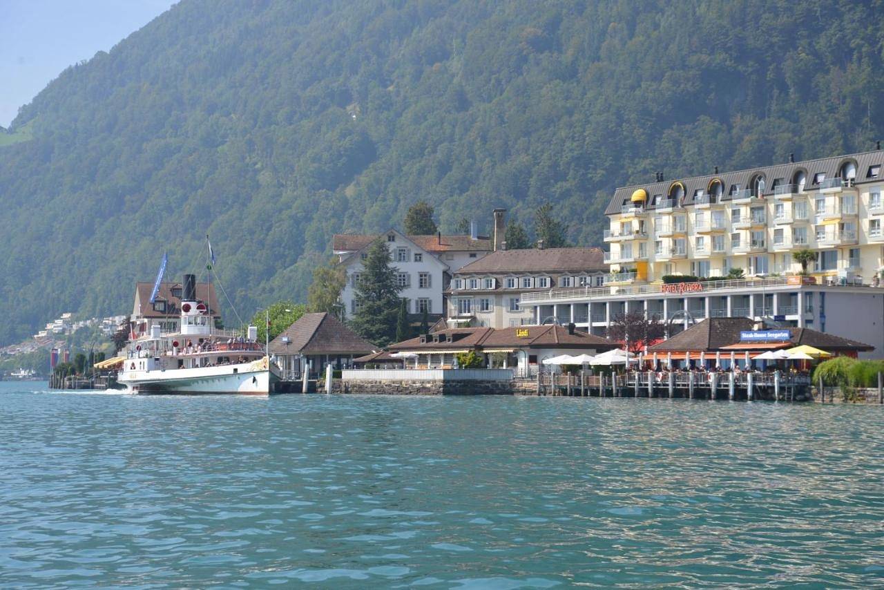 Seehotel Riviera in Vierwaldstättersee (SZ), Lac des Quatre-Cantons