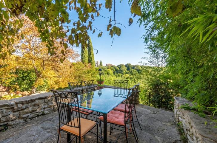 Gîte pour 16 personnes, avec Terrasse et Jardin à Ferrières-les-Verreries
