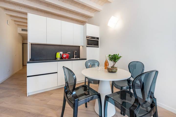 Ferienwohnung für 4 Personen, mit Seeblick am Gardasee - 2