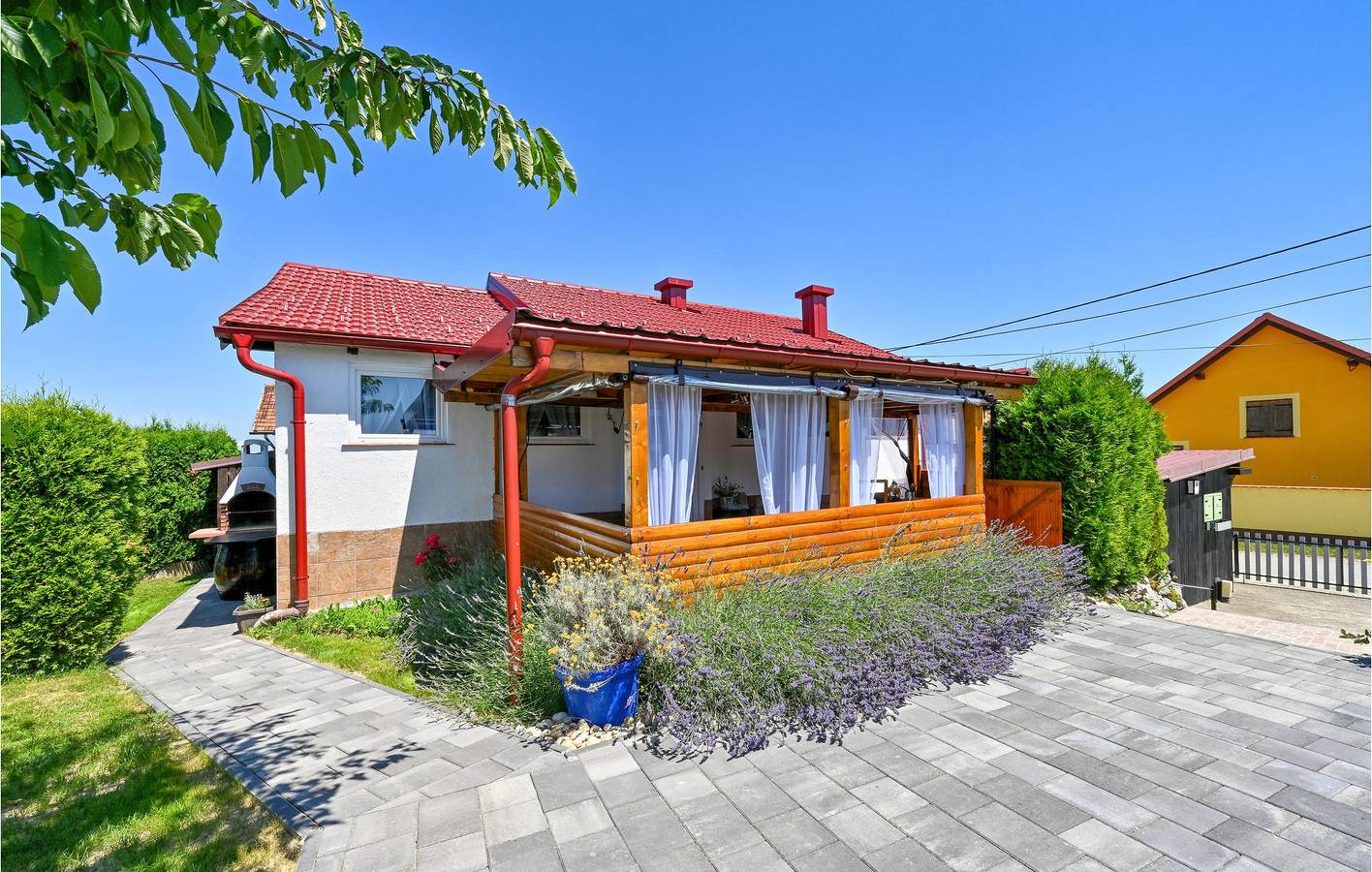 Modernes 2-Zimmer-Apartment mit Pool, Terrasse und WLAN – der perfekte Rückzugsort! in Varazdin