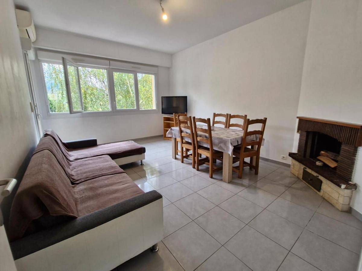 Appartement entier, Appartement lumineux avec 3 chambres in Florac-Trois-Rivières, Parc national des Cévennes