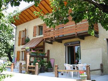 Gîte pour 5 personnes, avec sauna et balcon à Saint-André-d'Embrun