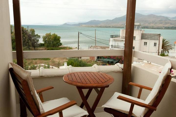 Maison d’hôte pour 2 personnes, avec Balcon ainsi que Terrasse et Vue dans Région du Péloponnèse - 2