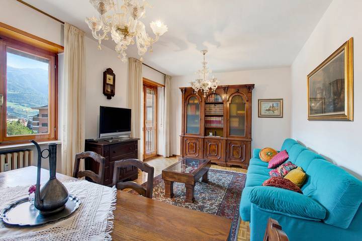 Gîte pour 6 personnes, avec Balcon à Aoste