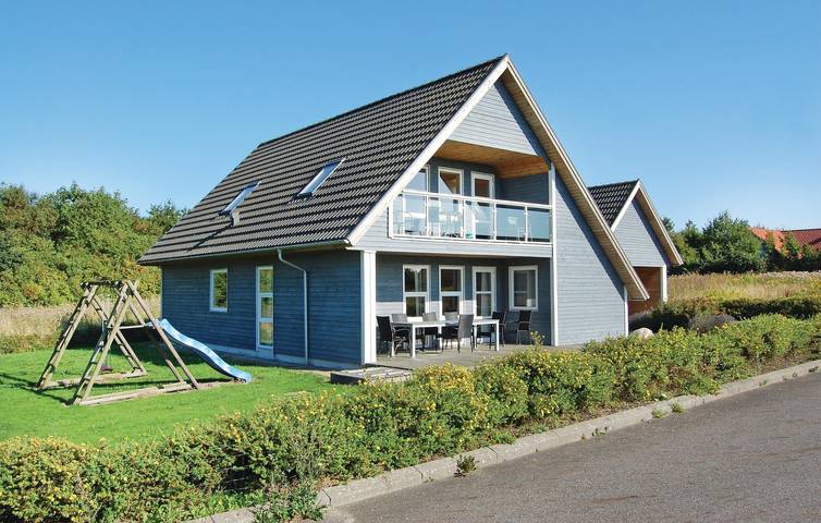 Ferieudlejning for 10 personer, med Terrasse og Jacuzzi samt Sauna i Lohals