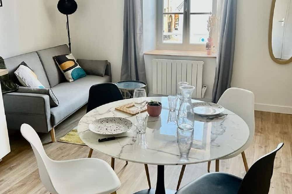Entire apartment, Joli Appartement T2, Plein Centre Ville D'hennebont , Parking Gratuit in Hennebont, Côte des Mégalithes