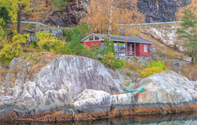 Vacation rental for 4 people, with Terrace and Yard in Hardangerfjord