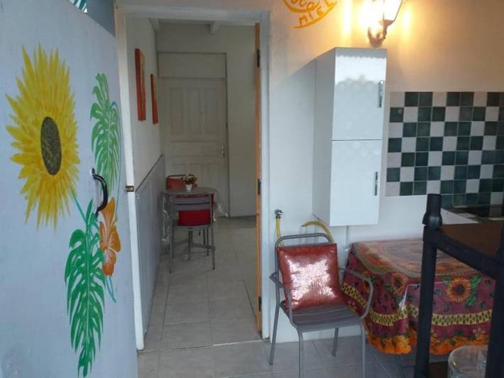 Location de vacances pour 2 personnes, avec terrasse à Les Abymes - 4