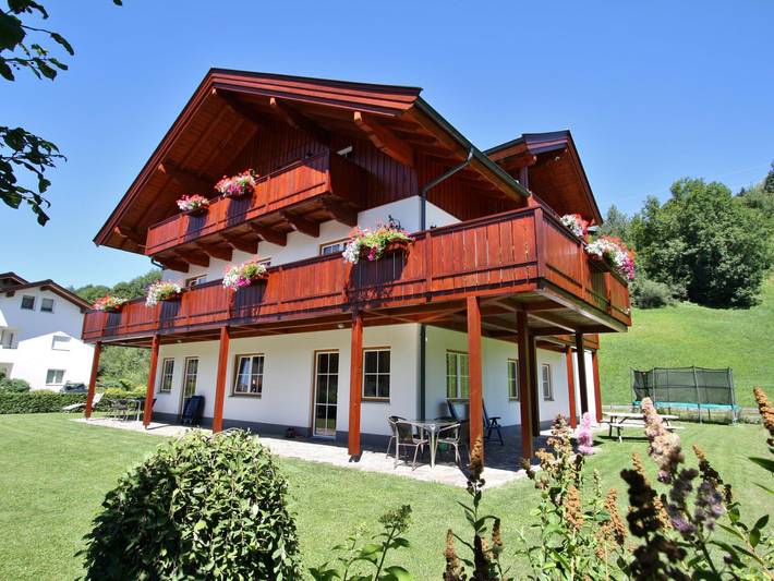 Ferienwohnung für 8 Personen, mit Balkon und Garten in Saalfelden am Steinernen Meer