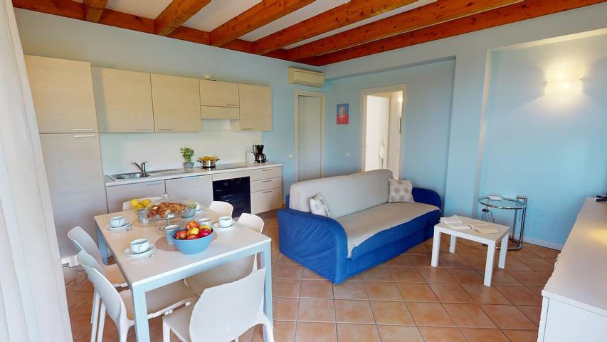 Ferienwohnung für 6 Personen, mit Pool und Seeblick sowie Garten in Manerba del Garda