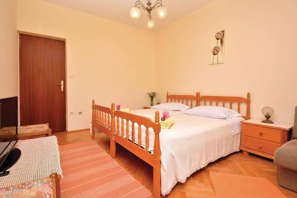 Entire apartment, Lovely apartment in Jelsa with Wifi in Jelsa, Hvar
