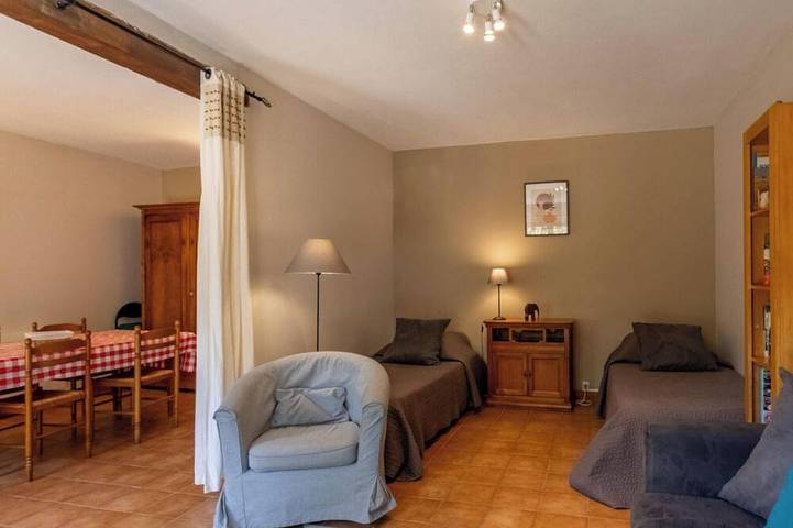Gîte pour 4 personnes, avec Jardin à Montilliers - 4