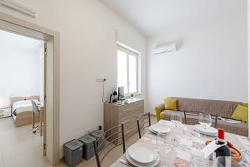 Ferienwohnung für 5 Personen, mit Meerblick und Balkon, kinderfreundlich in Viareggio