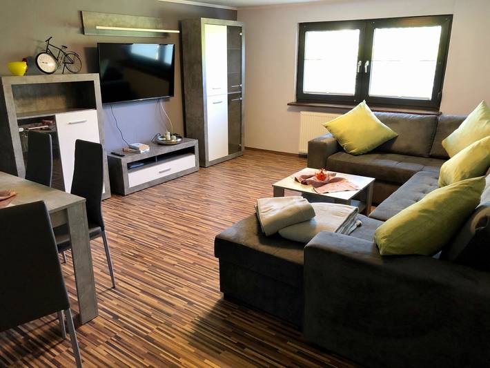 Apartamento vacacional entero, Appartement/Fewo, Dusche oder Bad, Wc, 2 Schlafräu in Osburg, Landkreis Trier-Saarburg