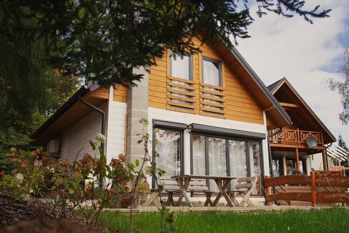 Ferienhaus für 8 Personen, mit Terrasse und Sauna sowie Ausblick