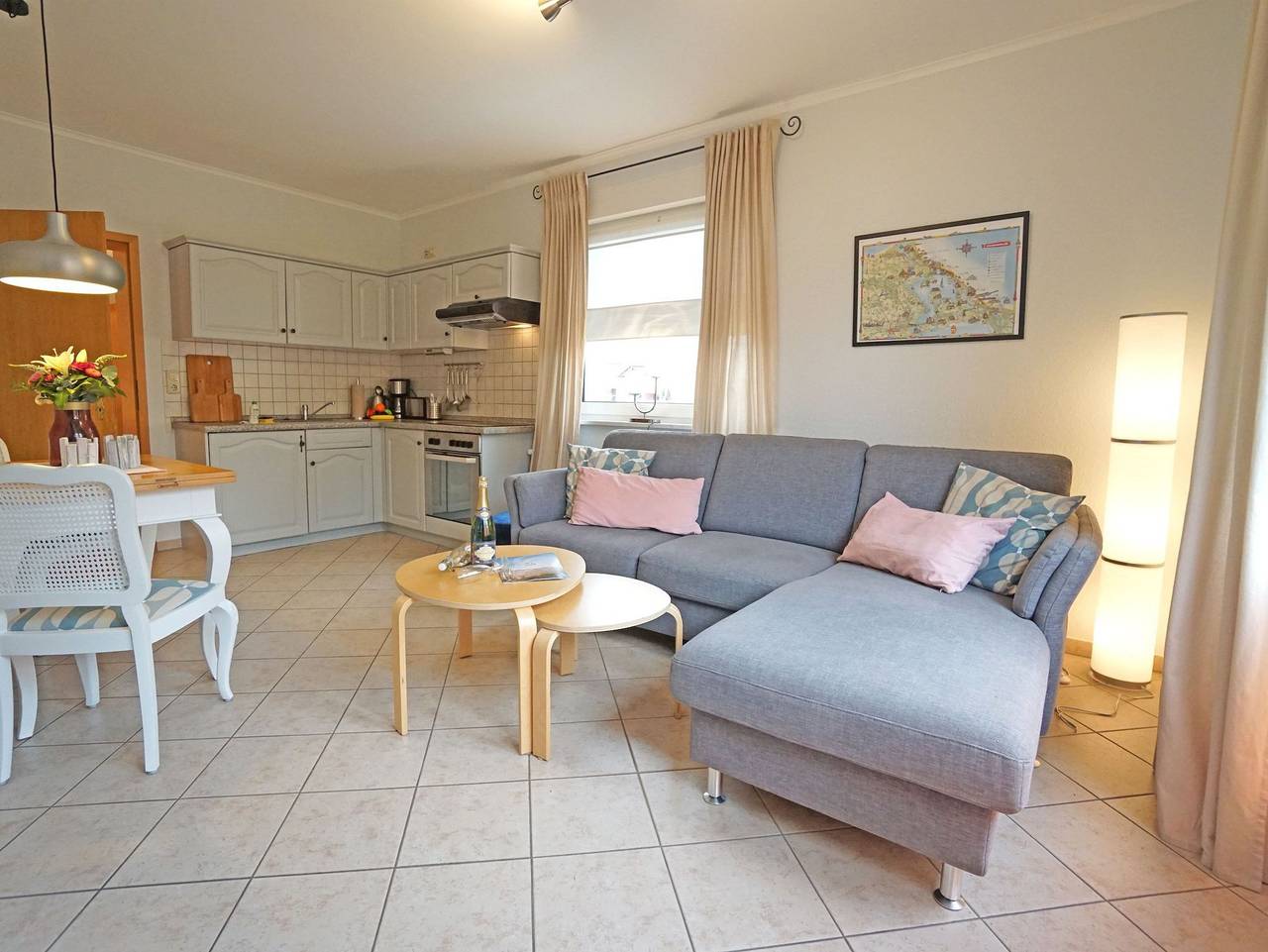 Ganze Ferienwohnung, Ferienhaus Strandstraße - Ferienwohnung Morgensonne in Zinnowitz, Usedomer Norden