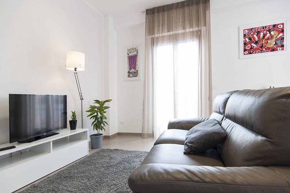 Apartamento entero, La terraza de los fondos in Fondi, Provincia de Latina