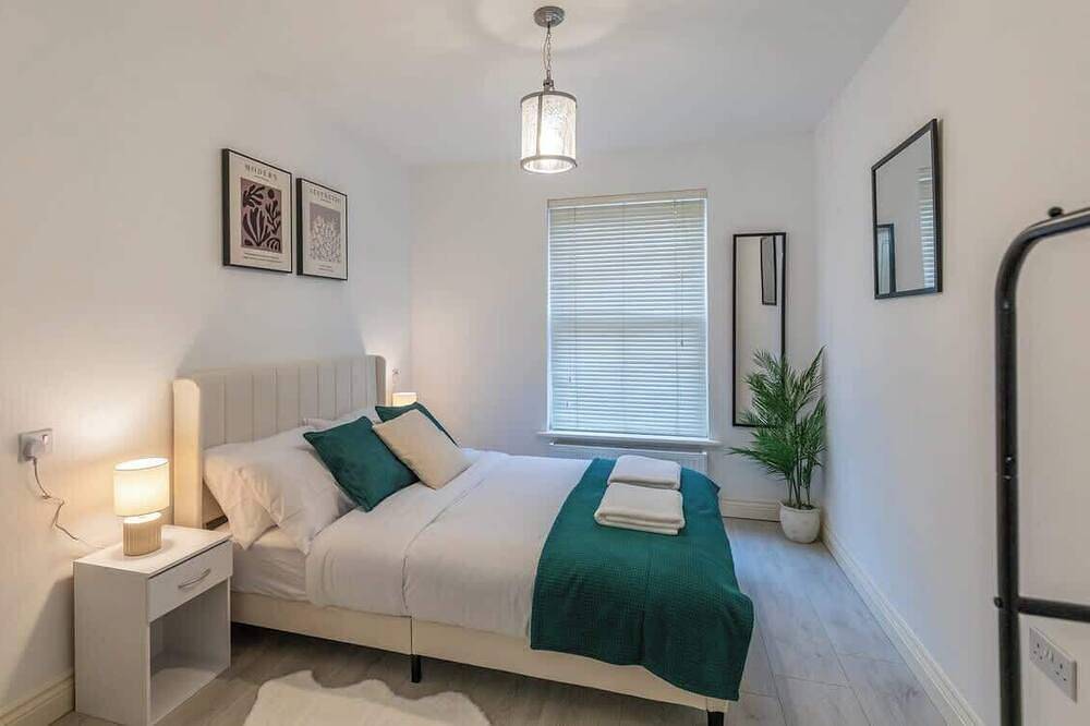 Entire apartment, Winchester City Centre Flat/Sleeps 6/Free Parking in Winchester, South Downs