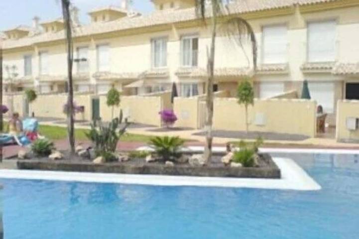 Casa de vacaciones para 5 personas, con piscina y jardín además de terraza y jacuzzi - 1