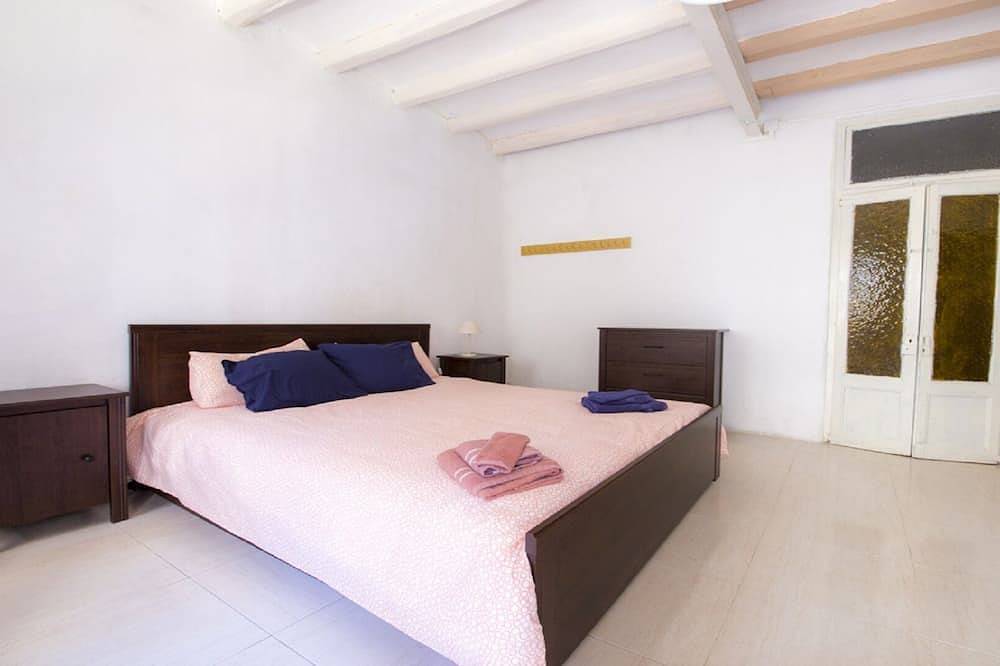 Apartamento entero, Bonito piso en  pleno centro histórico y comercial de Reus. in Reus, Costa Dorada