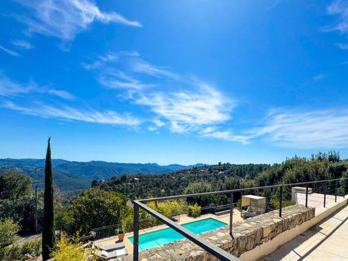 Appartement de vacances pour 8 personnes, avec piscine et jardin