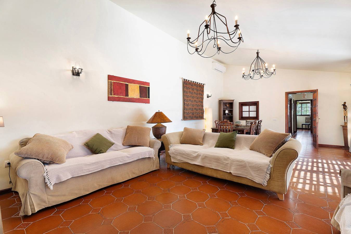 Villa de vacaciones 'Esselle' con vistas a la montaña, Wi-Fi y aire acondicionado in Oasis del Sur, San Miguel de Abona