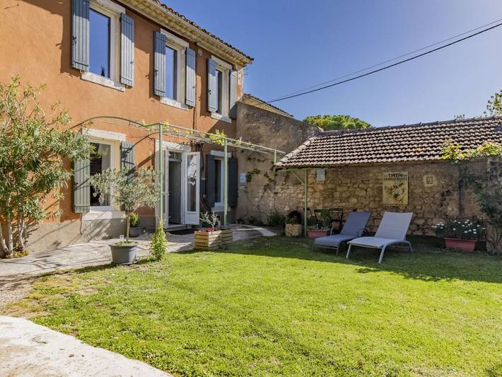 Location de vacances pour 4 personnes, avec Terrasse et Jardin à Oppède