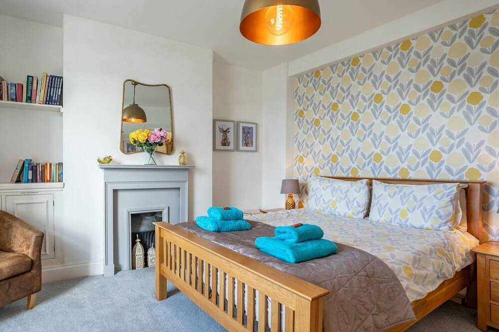 4 Bed in Bideford (oc-incot) in Instow, Devon