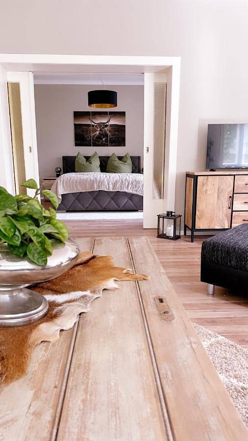 Ferienwohnung für 8 Personen, mit Garten und Ausblick in Falkensee