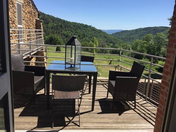 Location de vacances pour 4 personnes, avec vue et jardin, adapté aux familles à Vieille-Brioude - 3
